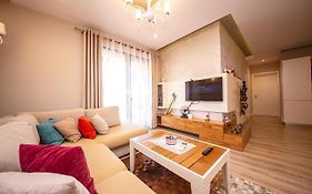Milestone Deluxe Apartment Tirana